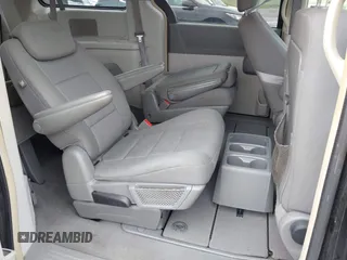 2009 Dodge Grand Caravan SXT z VIN 2D8HN54109R596185, wystawiony jako IAAI lot #42382133 z przebiegiem 207 882 mil mil oraz . Historia ofert i sprzedaży dostępna na DreamBid. Obrazek 8.