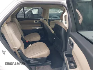 2020 Ford Explorer XLT with VIN 1FMSK7DH4LGC22642, listed as a IAAI auction lot 41932776 with 45,099 mi miles and . Bid and sale history available at carsss.com. Image 8.