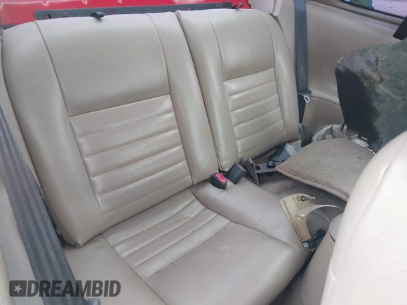 2002 Ford Mustang GT Deluxe с VIN 1FAFP42X02F106803, выставлен на аукционе IAAI как лот 42293024 с пробегом Не указан миль и . История ставок и продаж доступна на DreamBid. Изображение 8.