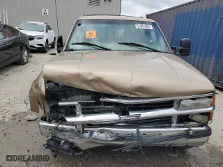 1999 Chevrolet Suburban with VIN 1GNFK16R3XJ560512, listed as a Copart auction lot 51801695 with 237,415 mi miles and Non Repairable. Bid and sale history available at carsss.com. Image 5.