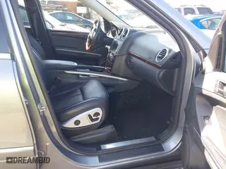2011 Mercedes-Benz GL-Class GL 450 with VIN 4JGBF7BE1BA692013, listed as a IAAI auction lot 41824196 with 138,710 mi miles. Bid and sale history available at carsss.com. Image 5.