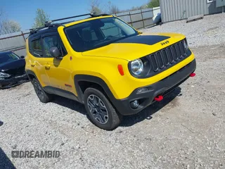 2015 Jeep Renegade Trailhawk with VIN ZACCJBCT0FPB69420, listed as a IAAI auction lot 41982518 with 133,375 mi miles and . Bid and sale history available at carsss.com. Image 1.