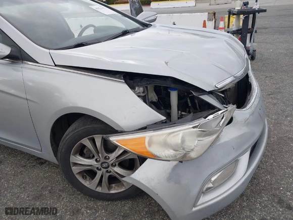 2012 Hyundai Sonata 2.4L Limited PZEV with VIN 5NPEC4AC9CH314413, listed as a IAAI auction lot 41921422 with 142,897 mi miles. Bid and sale history available at carsss.com. Image 17.