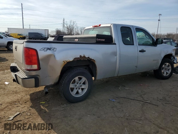 2010 GMC Sierra 1500 with VIN 1GTSKTE38AZ236366, listed as a Copart auction lot 49142155 with 199,147 mi miles and Salvage Title. Bid and sale history available at DreamBid. Image 3.
