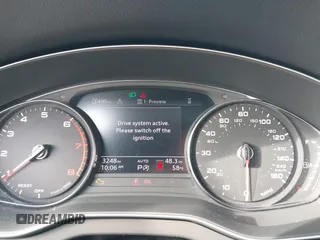 2024 Audi Q5 S line Premium z VIN WA1GAAFY0R2070950, wystawiony jako IAAI lot #41118186 z przebiegiem 3248 mil mil oraz . Historia ofert i sprzedaży dostępna na DreamBid. Obrazek 7.
