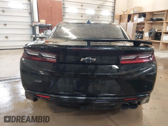 2018 Chevrolet Camaro 2SS with VIN 1G1FG1R76J0102070, listed as a IAAI auction lot 41863627 with 42,050 mi miles and . Bid and sale history available at DreamBid. Image 17.