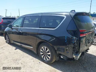 2023 Chrysler Pacifica Hybrid Limited with VIN 2C4RC1S73PR588684, listed as a IAAI auction lot 42009317 with 45,372 mi miles. Bid and sale history available at carsss.com. Image 3.
