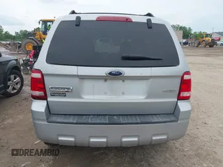 2008 Ford Escape XLT с VIN 1FMCU93128KA54213, выставлен на аукционе IAAI как лот 42558890 с пробегом 115 995 миль миль и . История ставок и продаж доступна на DreamBid. Изображение 17.