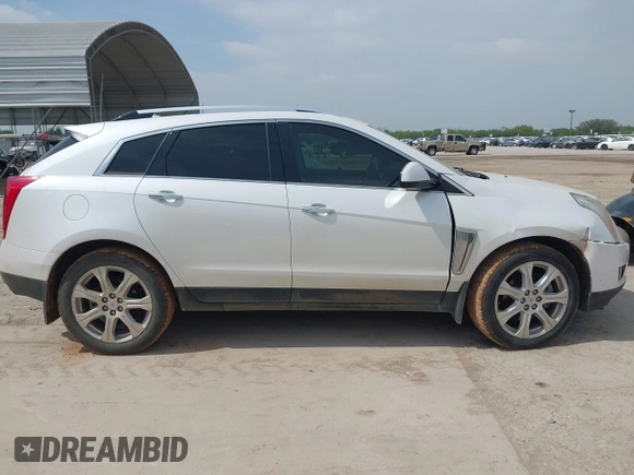 2013 Cadillac SRX Performance Collection с VIN 3GYFNDE30DS648288, выставлен на аукционе IAAI как лот 41955462 с пробегом 135 956 миль миль и . История ставок и продаж доступна на DreamBid. Изображение 13.