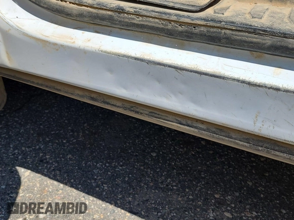 2018 Ford F-150 XL with VIN 1FTMF1EB9JKD38518, listed as a IAAI auction lot 42730627 with 205,804 mi miles and . Bid and sale history available at DreamBid. Image 8.