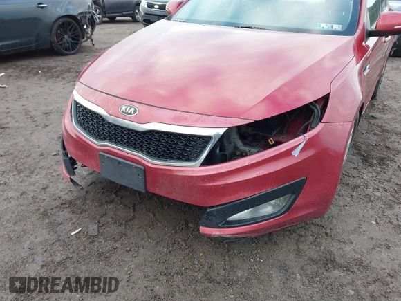 2013 Kia Optima EX z VIN 5XXGN4A78DG141924, wystawiony jako IAAI lot #41474952 z przebiegiem 172 814 mil mil oraz . Historia ofert i sprzedaży dostępna na DreamBid. Obrazek 6.