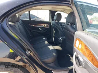 2018 Mercedes-Benz E 300 with VIN WDDZF4JB2JA351345, listed as a IAAI auction lot 41974757 with 53,948 mi miles and . Bid and sale history available at DreamBid. Image 8.