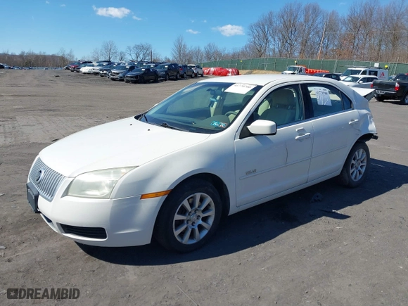 2008 Mercury Milan with VIN 3MEHM07Z08R659587, listed as a IAAI auction lot 41770700 with 119,594 mi miles. Bid and sale history available at carsss.com. Image 17.