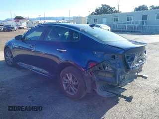 2019 Kia Optima LX with VIN 5XXGT4L35KG357596, listed as a IAAI auction lot 41785667 with 105,333 mi miles. Bid and sale history available at carsss.com. Image 3.