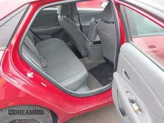2023 Hyundai Elantra Blue z VIN KMHLM4AJ1PU055183, wystawiony jako IAAI lot #41728183 z przebiegiem 45 058 mil mil oraz . Historia ofert i sprzedaży dostępna na DreamBid. Obrazek 8.
