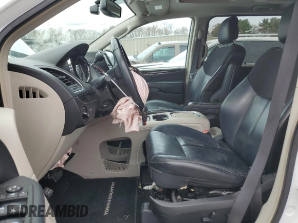 2016 Chrysler Town & Country Limited Platinum with VIN 2C4RC1GGXGR133548, listed as a Copart auction lot 51998334 with 108,207 mi miles and Salvage Title. Bid and sale history available at DreamBid. Image 7.