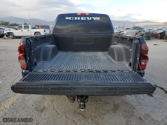 2006 Chevrolet Silverado 1500 LT1 with VIN 2GCEC13T761178848, listed as a Copart auction lot 42524865 with 223,624 mi miles and Salvage Title. Bid and sale history available at carsss.com. Image 6.