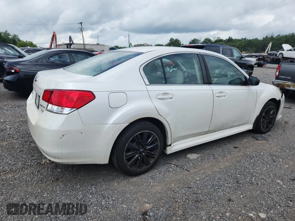 2013 Subaru Legacy 2.5i z VIN 4S3BMBA60D3012844, wystawiony jako Copart lot #62875425 z przebiegiem 162 693 mil mil oraz Czysty tytuł • Clean title. Historia ofert i sprzedaży dostępna na DreamBid. Obrazek 3.
