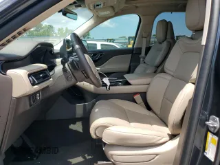 2023 Lincoln Aviator Reserve with VIN 5LM5J7XC5PGL11266, listed as a Copart auction lot 62368795 with 39,886 mi miles and Clean title. Bid and sale history available at DreamBid. Image 7.