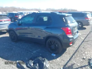 2022 Chevrolet Trax LT with VIN KL7CJPSM4NB508841, listed as a IAAI auction lot 41860388 with 22,414 mi miles and . Bid and sale history available at carsss.com. Image 3.