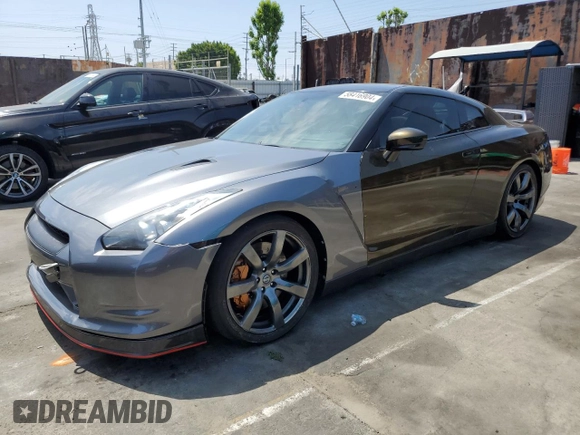 2010 Nissan GT-R Premium с VIN JN1AR5EF3AM231377, выставлен на аукционе Copart как лот 52572685 с пробегом 55 879 миль миль и Списание • Salvage title. История ставок и продаж доступна на DreamBid. Изображение 1.