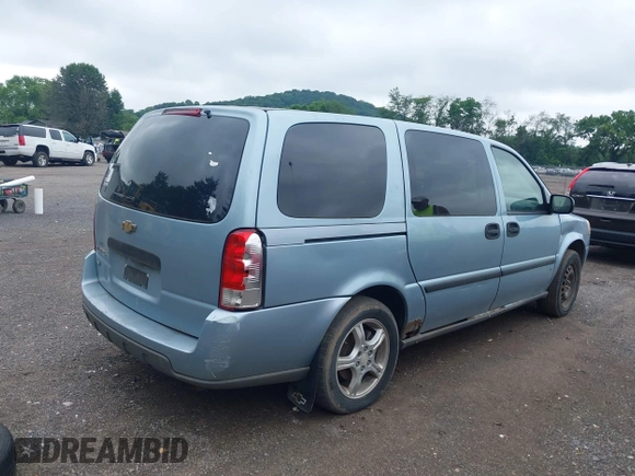 2007 Chevrolet Uplander LS Fleet z VIN 1GNDV23W37D138821, wystawiony jako IAAI lot #42522372 z przebiegiem 238 391 mil mil oraz . Historia ofert i sprzedaży dostępna na DreamBid. Obrazek 4.