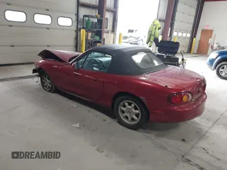 2001 Mazda MX-5 Miata with VIN JM1NB353X10215794, listed as a IAAI auction lot 42092359 with 121,684 mi miles and . Bid and sale history available at DreamBid. Image 3.