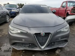 2017 Alfa Romeo Giulia Ti with VIN ZARFAEEN3H7529654, listed as a Copart auction lot 42507823 with 0 mi miles. Bid and sale history available at carsss.com. Image 5.