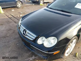 2006 Mercedes-Benz CLK-Class 3.5L with VIN WDBTJ56H26F192501, listed as a IAAI auction lot 41276803 with 186,129 mi miles. Bid and sale history available at carsss.com. Image 6.