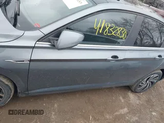 2021 Volkswagen Jetta SEL z VIN 3VWE57BU5MM086681, wystawiony jako IAAI lot #41832830 z przebiegiem 37 398 mil mil oraz . Historia ofert i sprzedaży dostępna na DreamBid. Obrazek 14.