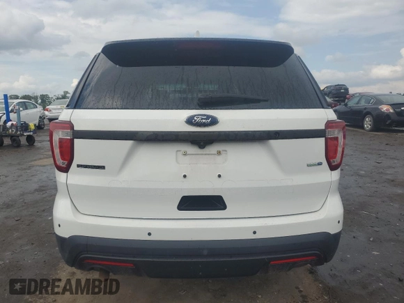 2016 Ford Police Interceptor Utility z VIN 1FM5K8AR2GGC50476, wystawiony jako Copart lot #56412205 z przebiegiem 146 986 mil mil oraz Tytuł czysty. Historia ofert i sprzedaży dostępna na DreamBid. Obrazek 6.