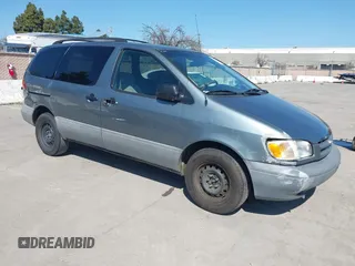 1999 Toyota Sienna LE with VIN 4T3ZF13C1XU097653, listed as a IAAI auction lot 41765274 with 236,625 mi miles. Bid and sale history available at carsss.com. Image 1.