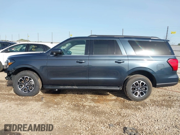 2024 Ford Expedition Max XLT with VIN 1FMJK1J84REA22720, listed as a IAAI auction lot 41837312 with 30,874 mi miles and . Bid and sale history available at DreamBid. Image 14.