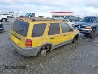 2002 Ford Escape XLT Choice with VIN 1FMYU04172KD51243, listed as a IAAI auction lot 41542965 with Not Provided miles. Bid and sale history available at carsss.com. Image 4.