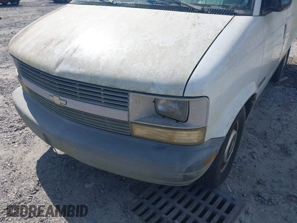 1998 Chevrolet Astro Cargo z VIN 1GCDM19WXWB192883, wystawiony jako IAAI lot #42538209 z przebiegiem 162 623 mil mil oraz . Historia ofert i sprzedaży dostępna na DreamBid. Obrazek 6.