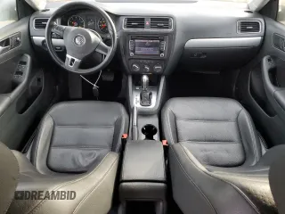 2014 Volkswagen Jetta SE с VIN 3VWD17AJ9EM400347, выставлен на аукционе Copart как лот 88554635 с пробегом 128 373 миль миль и Списание • Salvage title. История ставок и продаж доступна на DreamBid. Изображение 8.