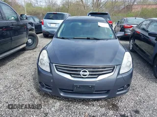 2011 Nissan Altima 2.5 S with VIN 1N4AL2AP5BC104509, listed as a IAAI auction lot 41958052 with 188,272 mi miles. Bid and sale history available at carsss.com. Image 6.
