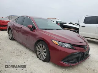 2020 Toyota Camry LE with VIN 4T1C11AK1LU938758, listed as a Copart auction lot 46082875 with 82,297 mi miles and Clean Title. Bid and sale history available at carsss.com. Image 4.