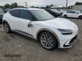 2023 Genesis GV60 Advanced z VIN KMUKCDTC1PU014504, wystawiony jako Copart lot #68915134 z przebiegiem 22 430 mil mil oraz Szkody całkowita. Historia ofert i sprzedaży dostępna na DreamBid. Obrazek 4.