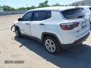 2024 Jeep Compass Sport с VIN 3C4NJDANXRT166403, выставлен на аукционе IAAI как лот 42248305 с пробегом 20 907 миль миль и . История ставок и продаж доступна на DreamBid. Изображение 3.
