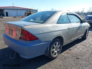 2003 Honda Civic EX with VIN 1HGEM22973L040324, listed as a IAAI auction lot 41807502 with 242,048 mi miles. Bid and sale history available at carsss.com. Image 4.