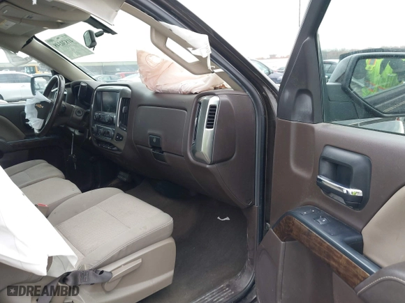 2018 Chevrolet Silverado 1500 LT with VIN 1GCVKREH4JZ186528, listed as a IAAI auction lot 41830348 with 170,737 mi miles. Bid and sale history available at carsss.com. Image 5.