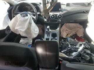 2021 Nissan Sentra SR z VIN 3N1AB8DV6MY202651, wystawiony jako Copart lot #53804805 z przebiegiem 60 290 mil mil oraz Szkoda całkowita • Salvage title. Historia ofert i sprzedaży dostępna na DreamBid. Obrazek 8.