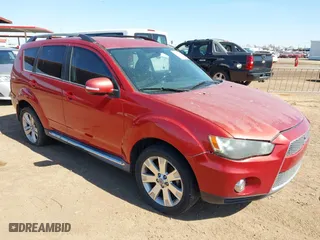 2012 Mitsubishi Outlander SE with VIN JA4AS3AW7CU001477, listed as a IAAI auction lot 41863829 with 227,048 mi miles. Bid and sale history available at carsss.com. Image 1.