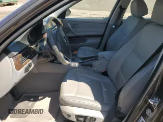 2006 BMW 3 Series 325i with VIN WBAVB13576KX51605, listed as a Copart auction lot 55255715 with 91,912 mi miles and Clean Title. Bid and sale history available at carsss.com. Image 7.