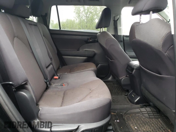 2020 Toyota Highlander L with VIN 5TDCZRBH2LS037465, listed as a Copart auction lot 55826835 with 104,868 mi miles and Salvage title. Bid and sale history available at DreamBid. Image 11.