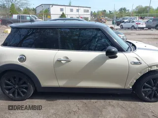 2014 MINI Hardtop S with VIN WMWXM7C55ET970769, listed as a IAAI auction lot 42181868 with 173,839 mi miles and . Bid and sale history available at DreamBid. Image 14.