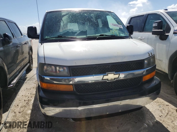 2012 Chevrolet Express Passenger 1LT z VIN 1GAZGYFG6C1134377, wystawiony jako Copart lot #75669234 z przebiegiem Nie podano mil oraz Nie do naprawy • Non repairable. Historia ofert i sprzedaży dostępna na DreamBid. Obrazek 5.