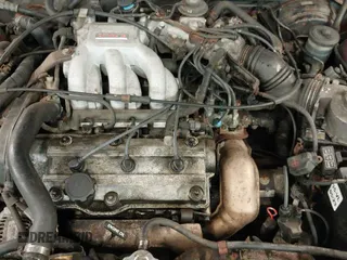 1990 Toyota Camry z VIN 4T1VV22E7LU030830, wystawiony jako IAAI lot #41971964 z przebiegiem 164 488 mil mil oraz . Historia ofert i sprzedaży dostępna na DreamBid. Obrazek 19.