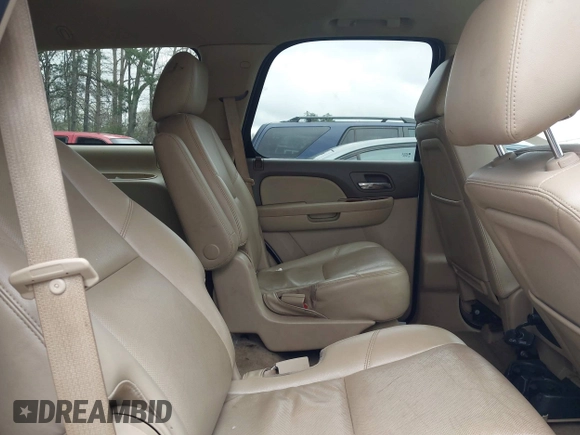 2013 GMC Yukon SLT with VIN 1GKS1CE00DR225296, listed as a IAAI auction lot 41854049 with 241,437 mi miles. Bid and sale history available at carsss.com. Image 8.